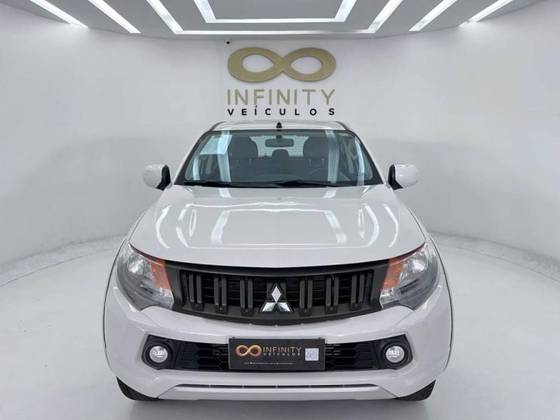 MITSUBISHI L200 TRITON 2.4 16V TURBO DIESEL GL CD 4X4 MANUAL